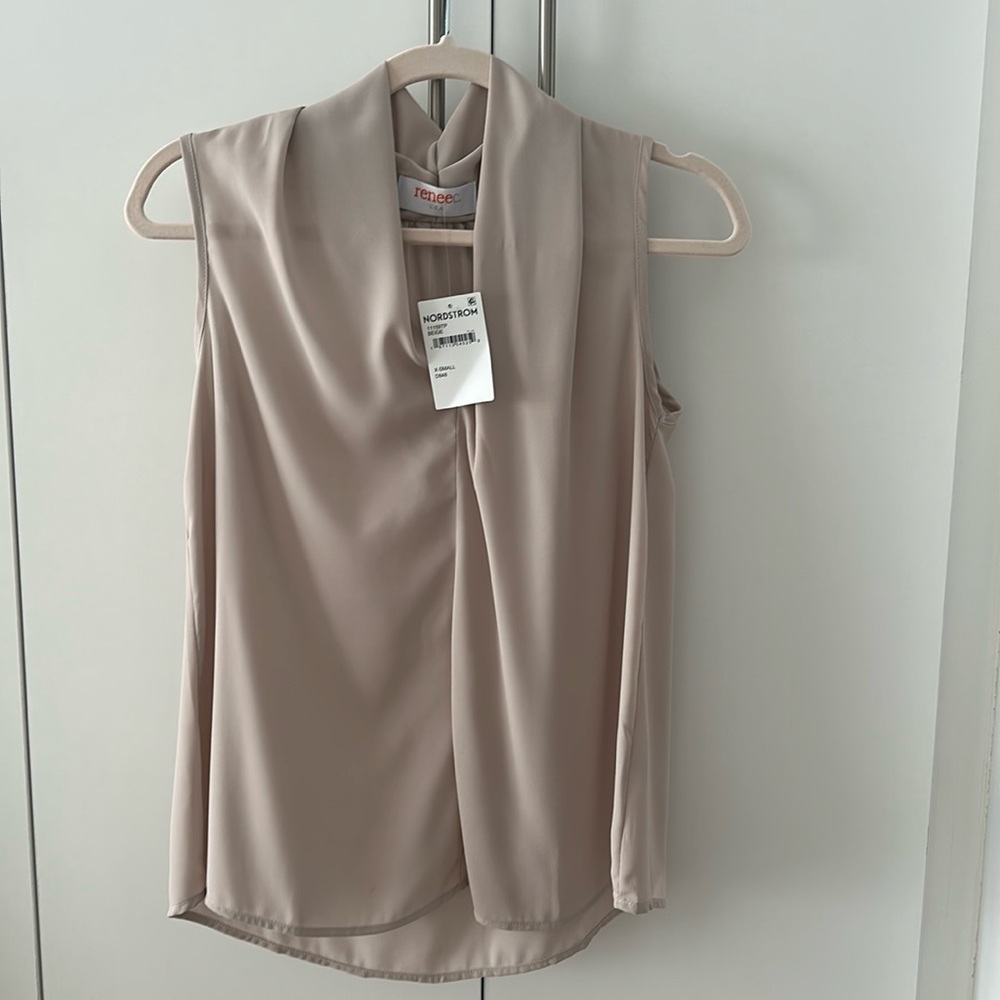 NWT Renee c sleeveless top